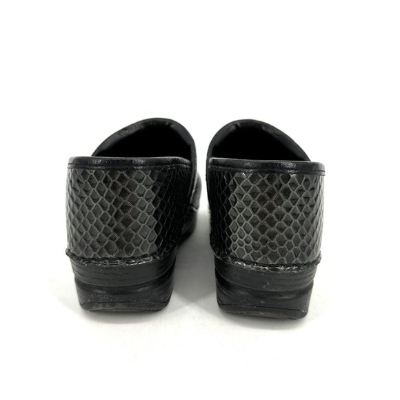 Dansko XP Patent Leather Faux Reptile Skin Charcoal Grey Silver Mule Clog 38 - Picture 3 of 8